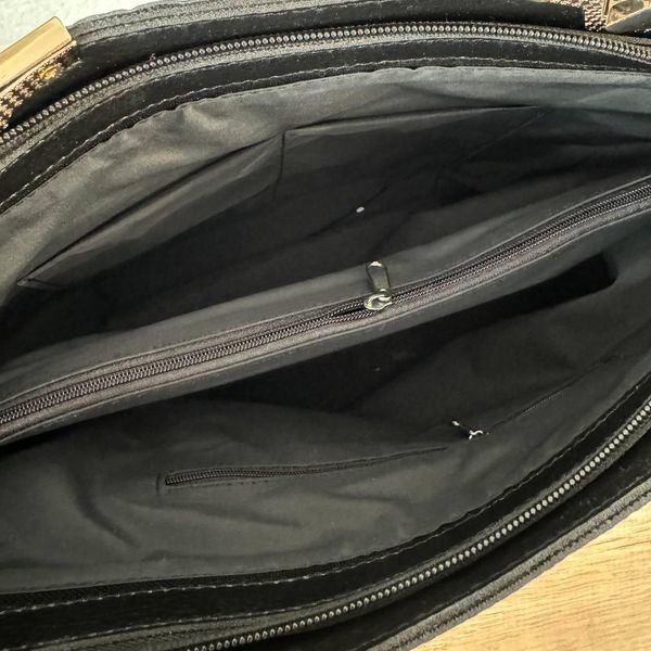 Женская замшевая сумка черная через плечо под рептилию, сумка из натуральной замши черная 1515 фото