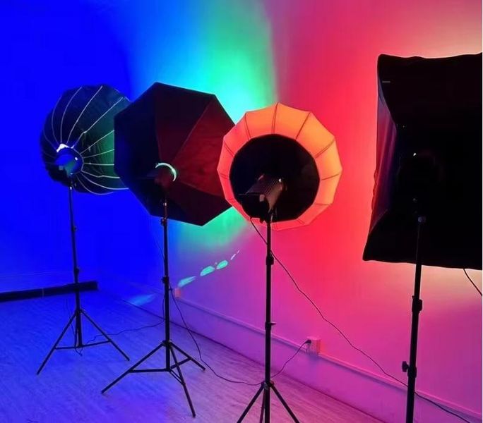 Постоянный студийный свет Profi-light RGBW 600 светодиодный RGB видеосвет 100 W 71029 фото