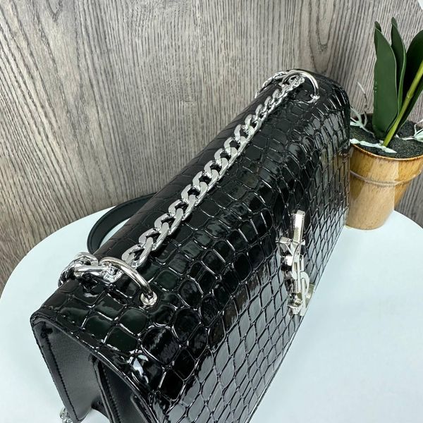 Женская лаковая сумочка Рептилия черная на цепочке, мини сумка клатч крокодил 1483 фото