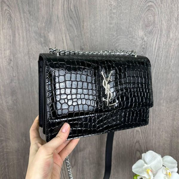 Женская лаковая сумочка Рептилия черная на цепочке, мини сумка клатч крокодил 1483 фото