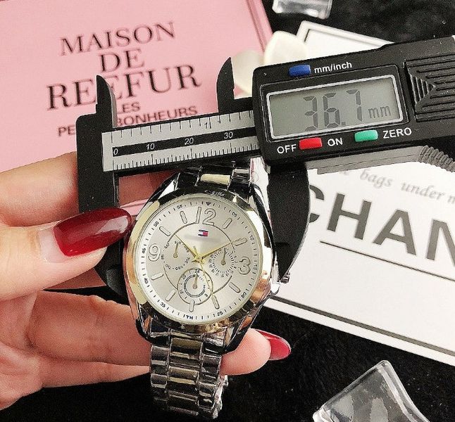 Жіночий наручний годинник, металевий годинник на руку для дівчат 971Р фото