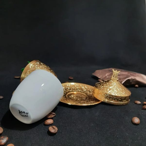 Турецкая чашка Демитас Acar с блюдцем 110 мл. Тюльпан Золото 14823 фото